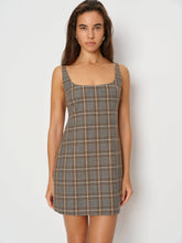 Elinda Dress