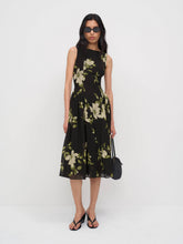 Anelis Dress