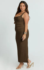 Benita Midi Dress - Scoop Neck Ruched Fitted Dress in Chocolate
