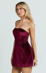 Cartia Mini Dress - Velvet Strapless Fit And Flare Dress in Wine