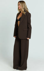 Selena Blazer - Oversized Single Breasted Blazer in Brown